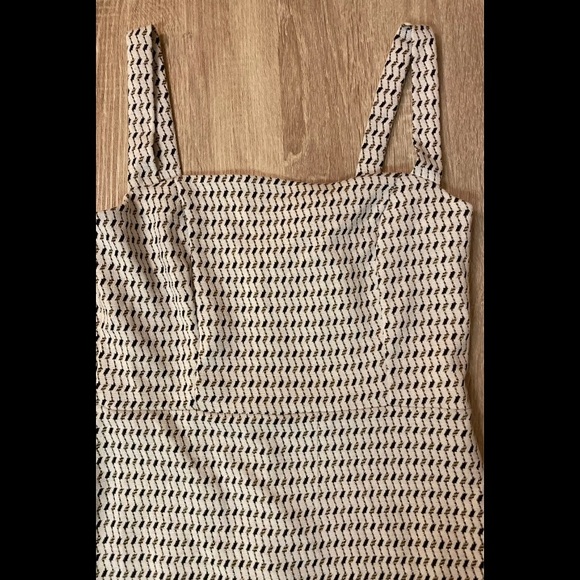 Dress - Picture 4 of 6